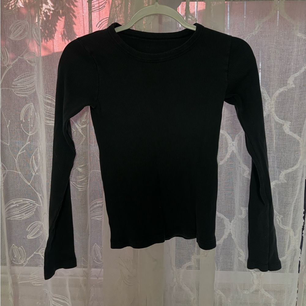 Brandy Melville Ribbed Long Sleeve